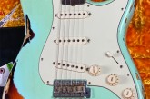 Fender Custom Shop Ltd Edition Namm 2018 62 Stratocaster Heavy Relic Surf Green over 3 Tone Sunburst-1b.jpg